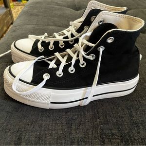Converse platform hight tops🖤